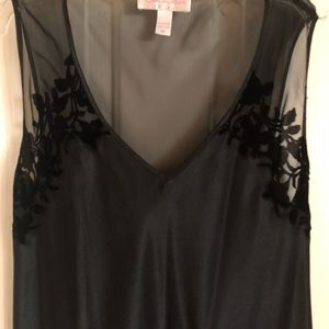Oscar De La Renta Nightgown/Matching Robe
